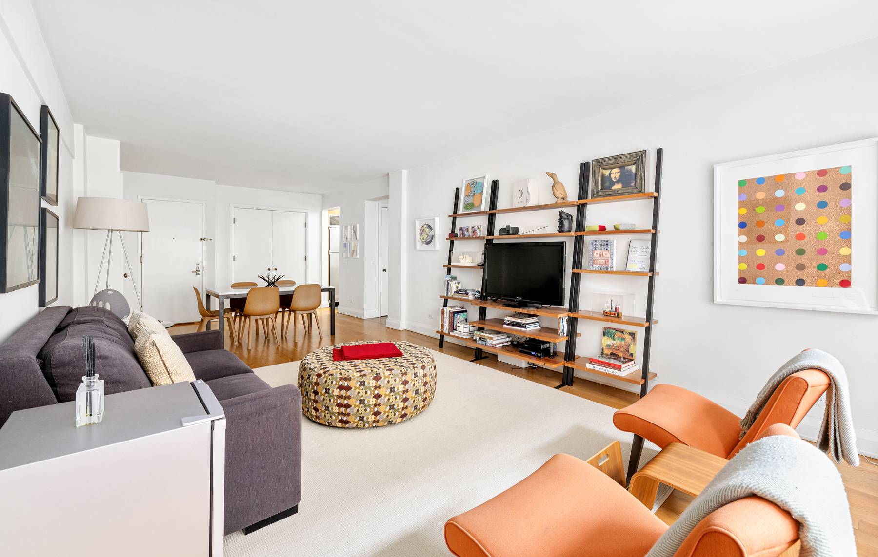 Welcome to unit 2G at 211 East 51st Street !