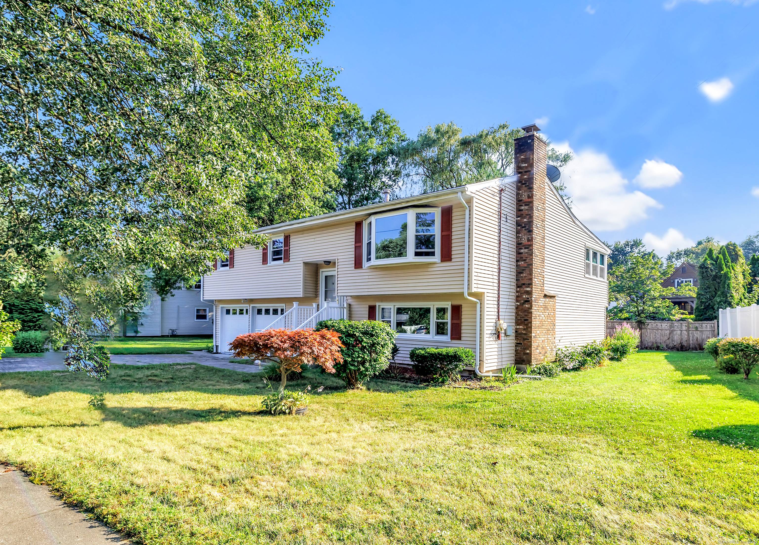 Welcome to 410 Seabreeze Dr, a stunning home nestled at the end of a peaceful cul de sac in Stratford's desirable North End neighborhood.