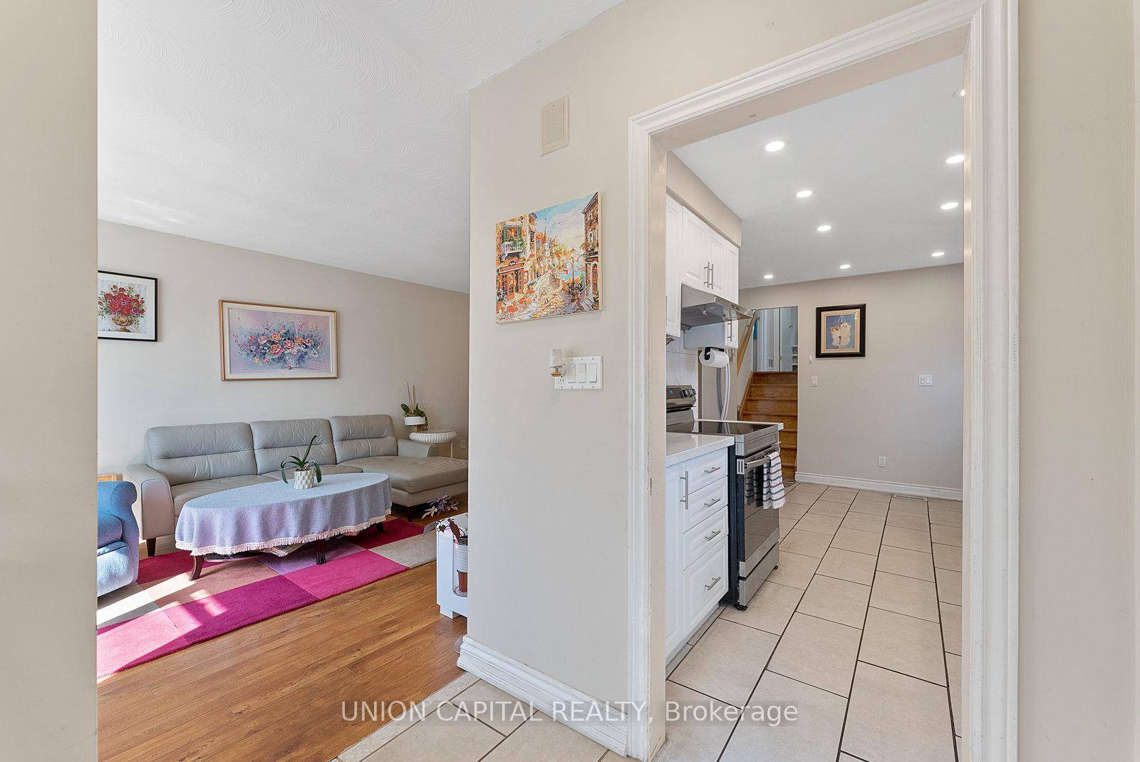 Rare home in Richview alert !