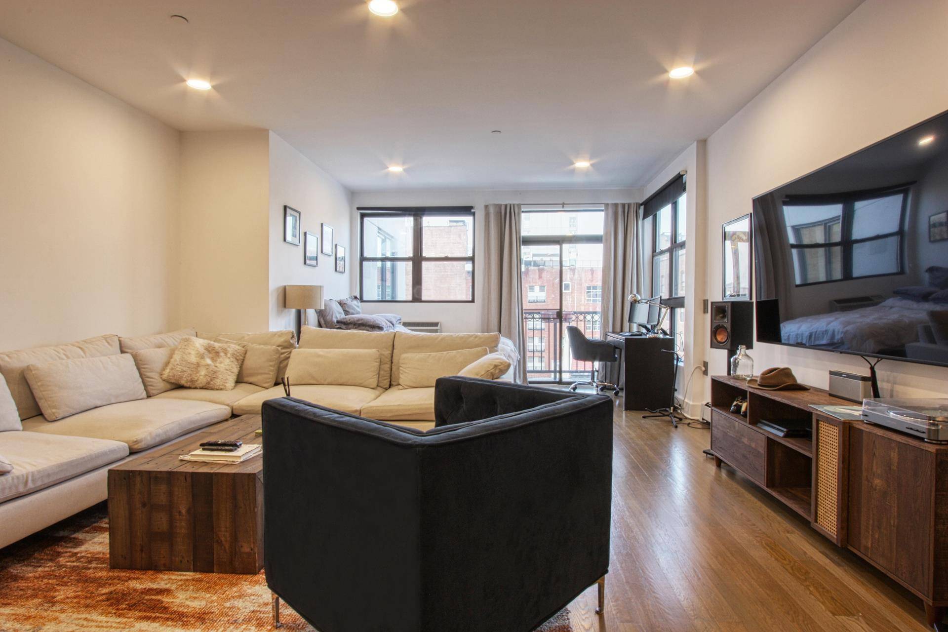 NO FEE ! Make this loft like studio apartment your new home in chic Vinegar Hill !