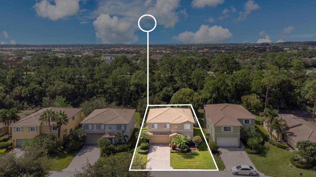 Beautiful home in the gated community of Verolago !