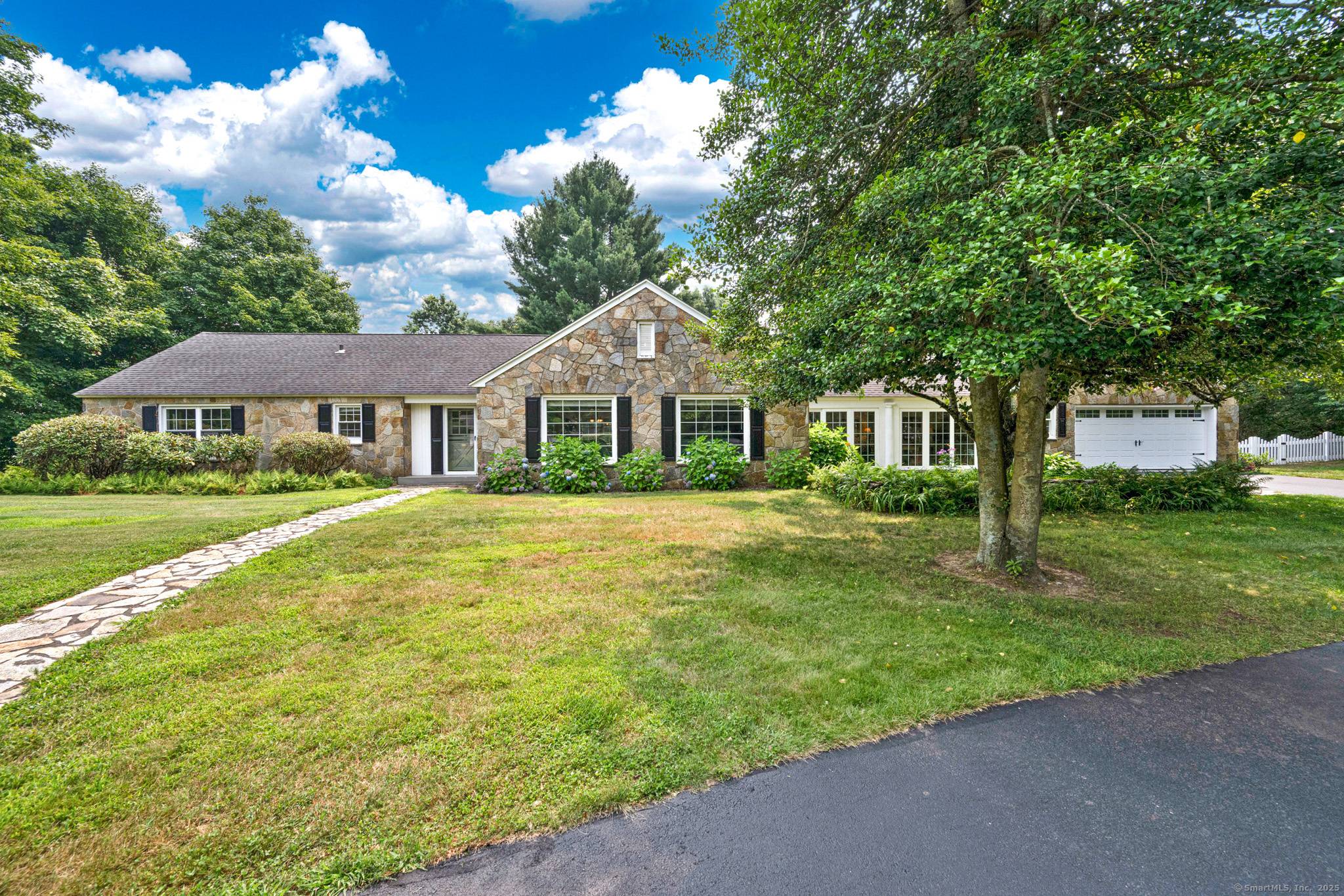 Charming French Country Ranch with Inground Pool in Picturesque Somers, CT !