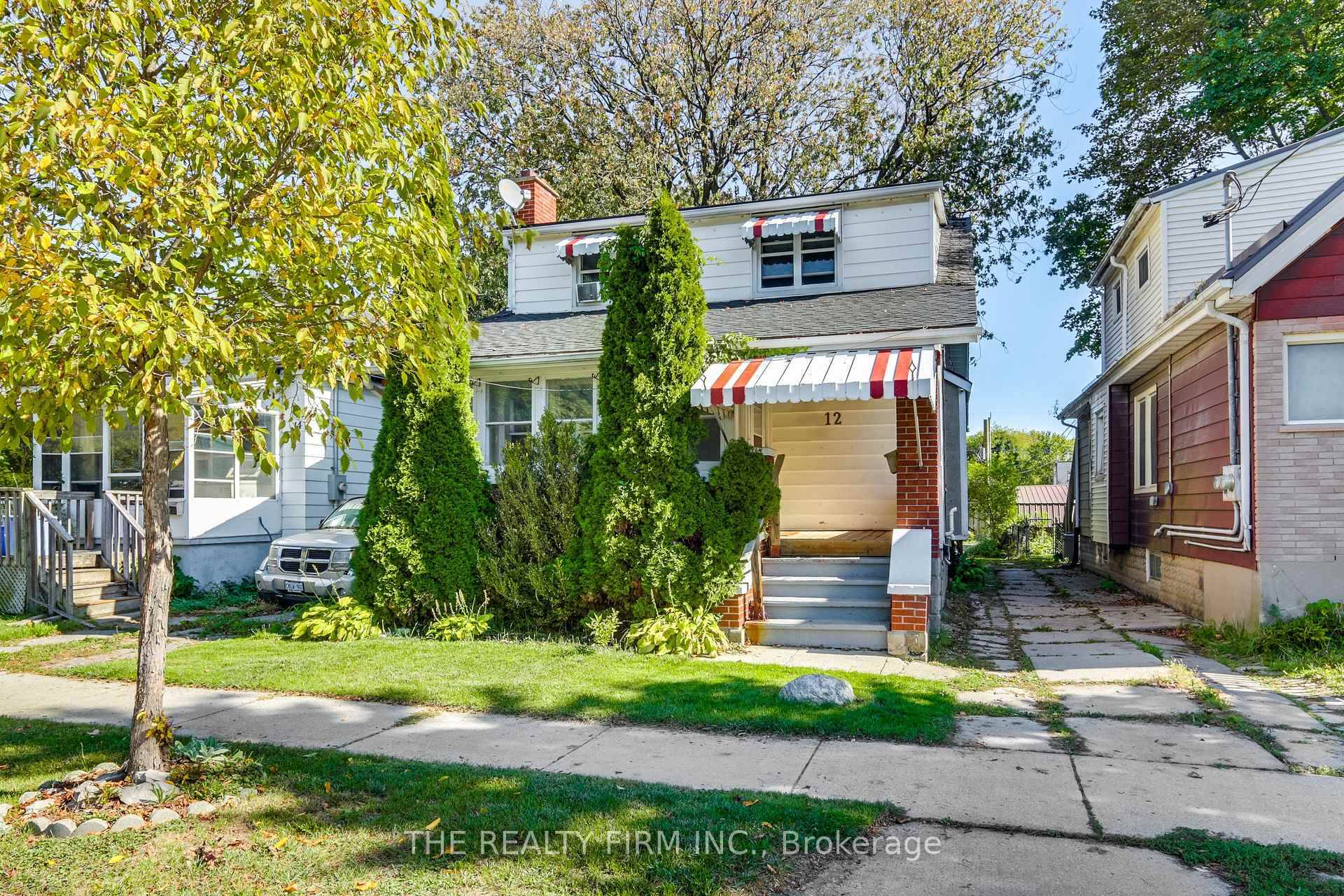 This charming legal up and down duplex offers a fantastic opportunity for investors or those seeking versatile living arrangements.