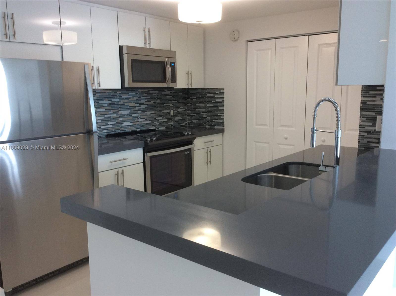 Tower Suite Level residence with only 6 apartments per floor.