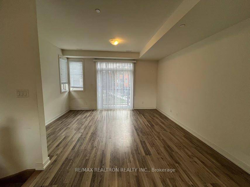 Newer 3 Storey 3 Bedroom Townhome In The Heart of Richmond Hill.