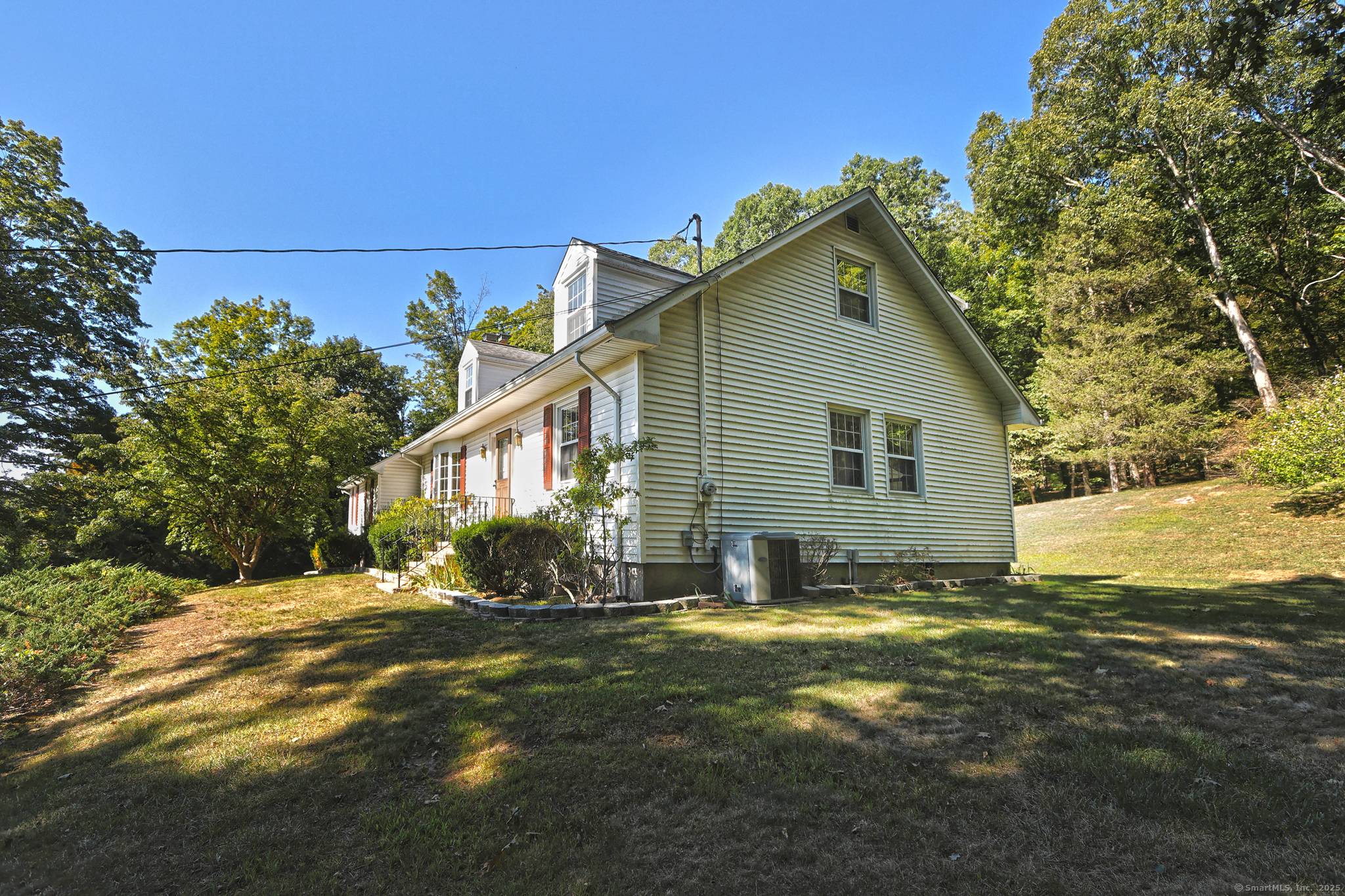 ORIGINAL OWNER, CUSTOM BUILT CAPE ON NEARLY AN ACRE IN MT.