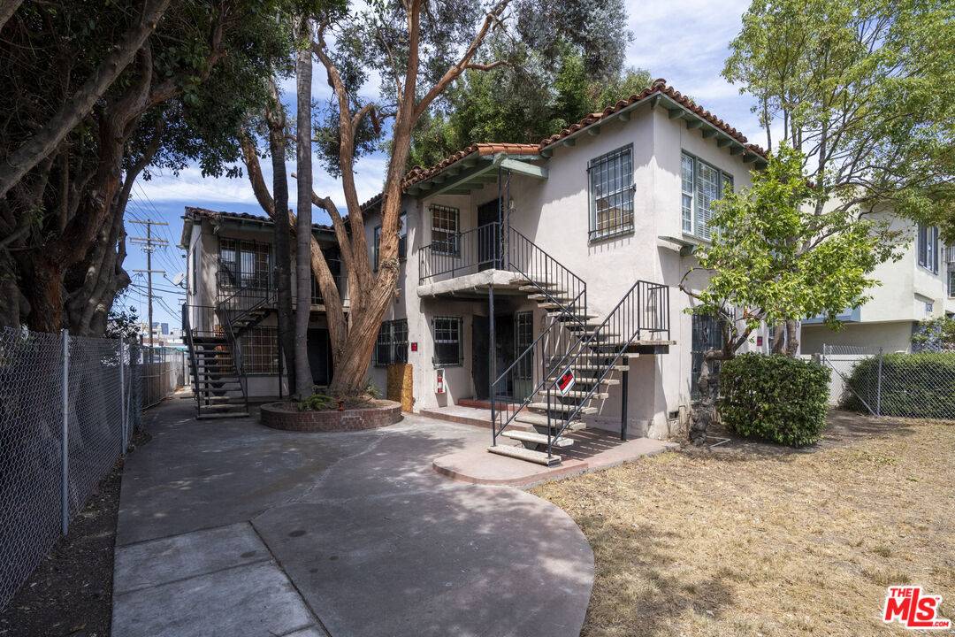1233 S Bedford St 6BR Beverlywood La