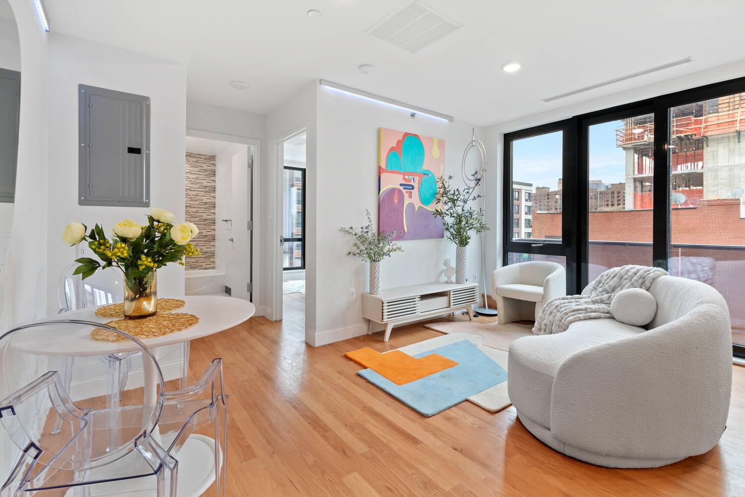 Contemporary Living in the Heart of Clinton Hill Welcome to 501 Myrtle Avenue,, 4B, a boutique new development condominium near Pratt Institute and Fort Greene Park.