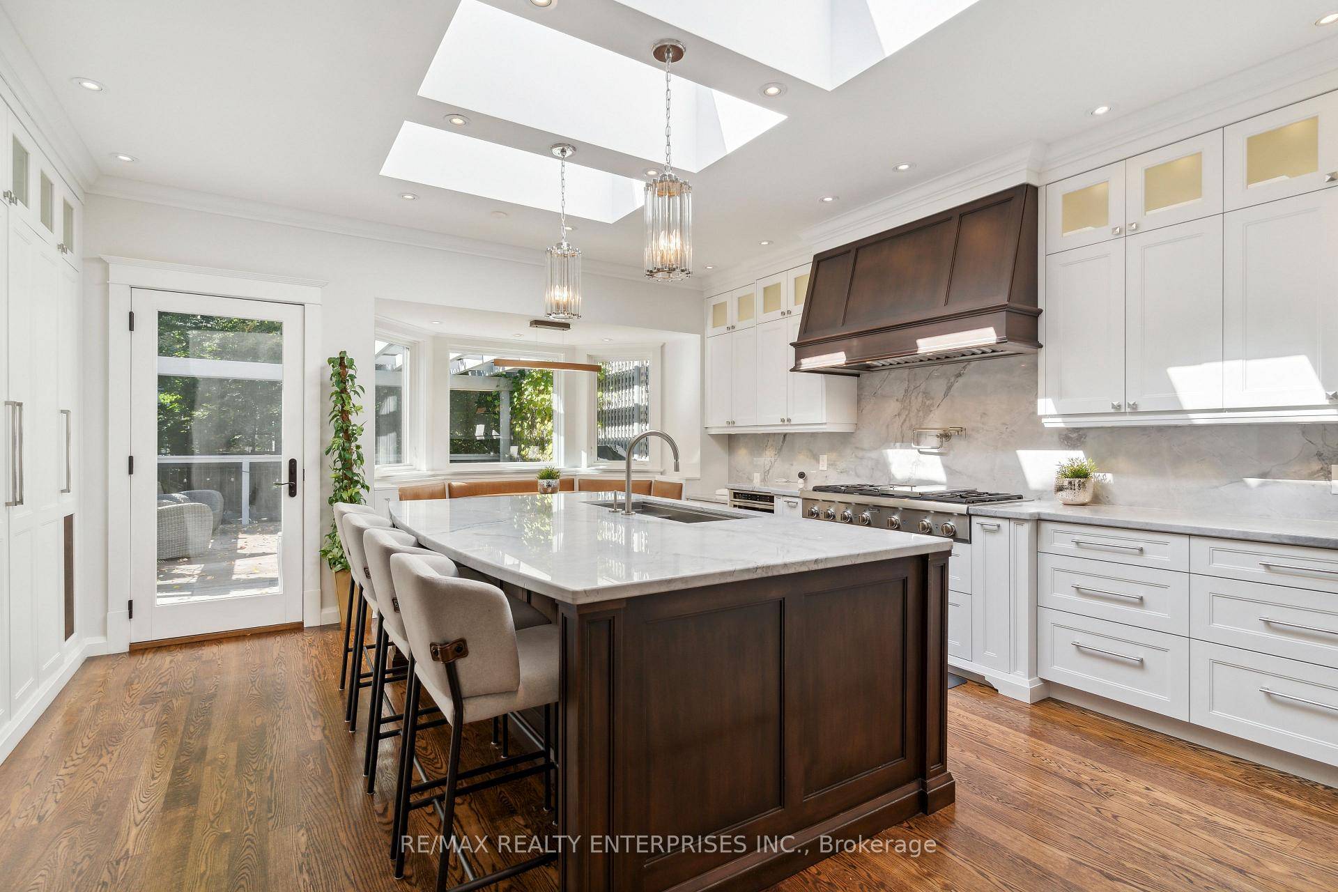 Gorgeous 4, 400 sq ft 2 1 2 Storey Beauty w Walk Out Basement situated on an Incredible 40' x 173' foot Lot gt ; Offers a refined living space ...
