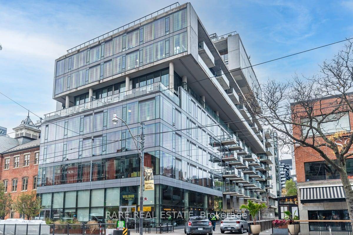 10th Floor Fashion House 1 Bedroom Soft Loft in the Heart of Central King West.