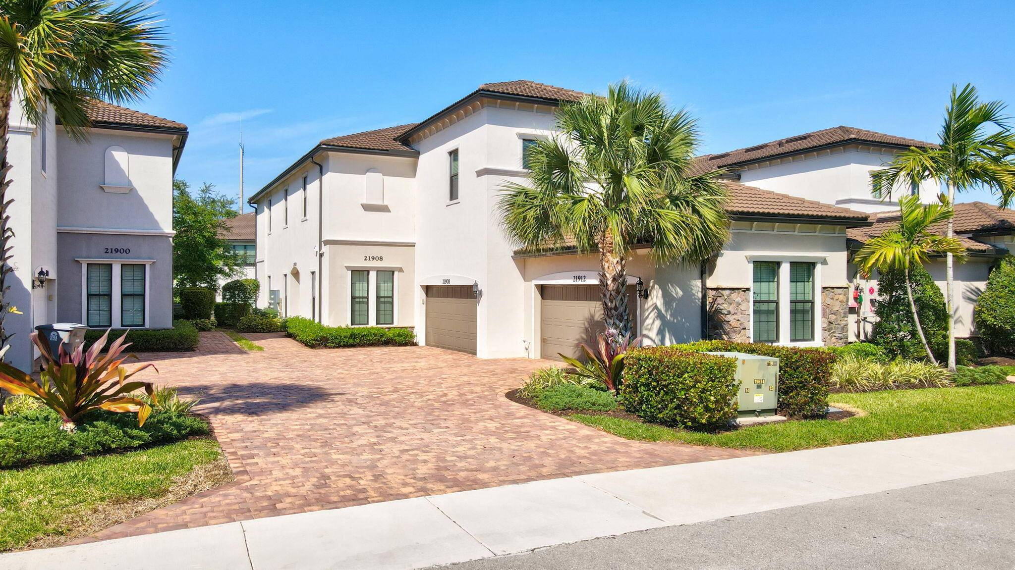 Now offered at 599, 000 Seller says Bring all offers !