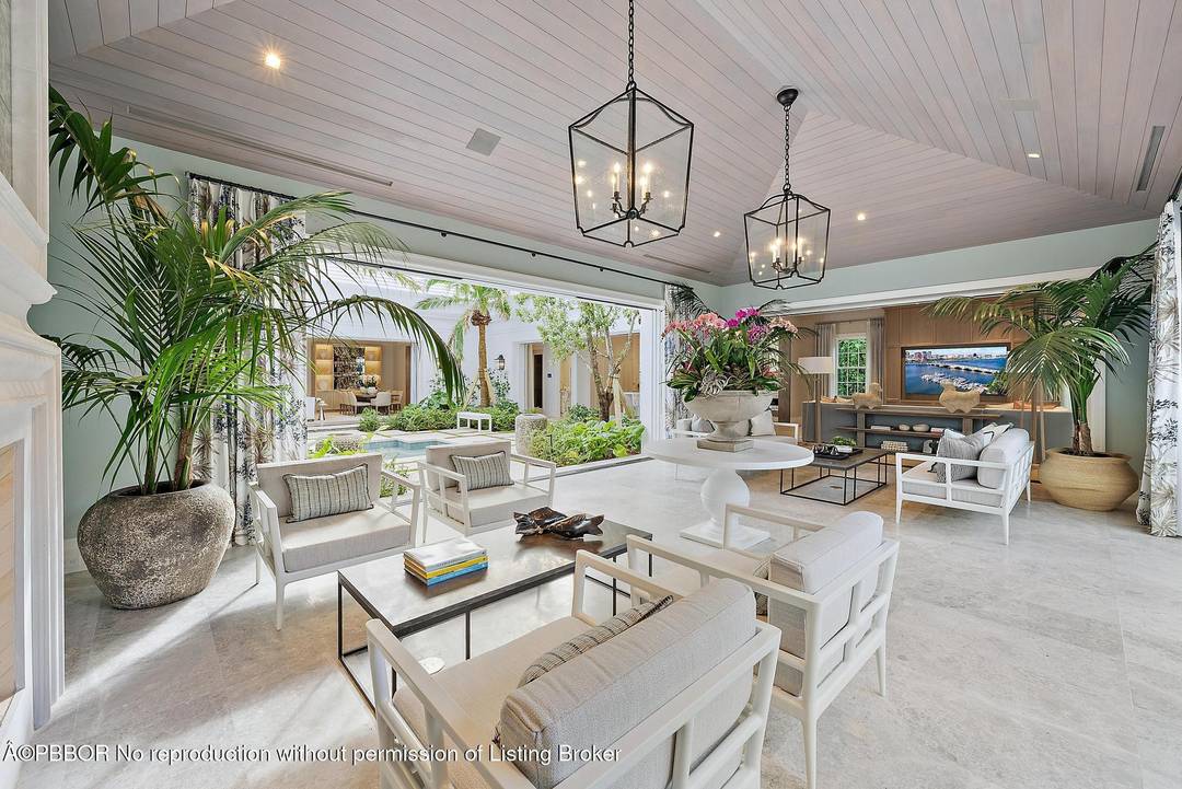 Exclusive Masterpiece for the Discerning Buyer !