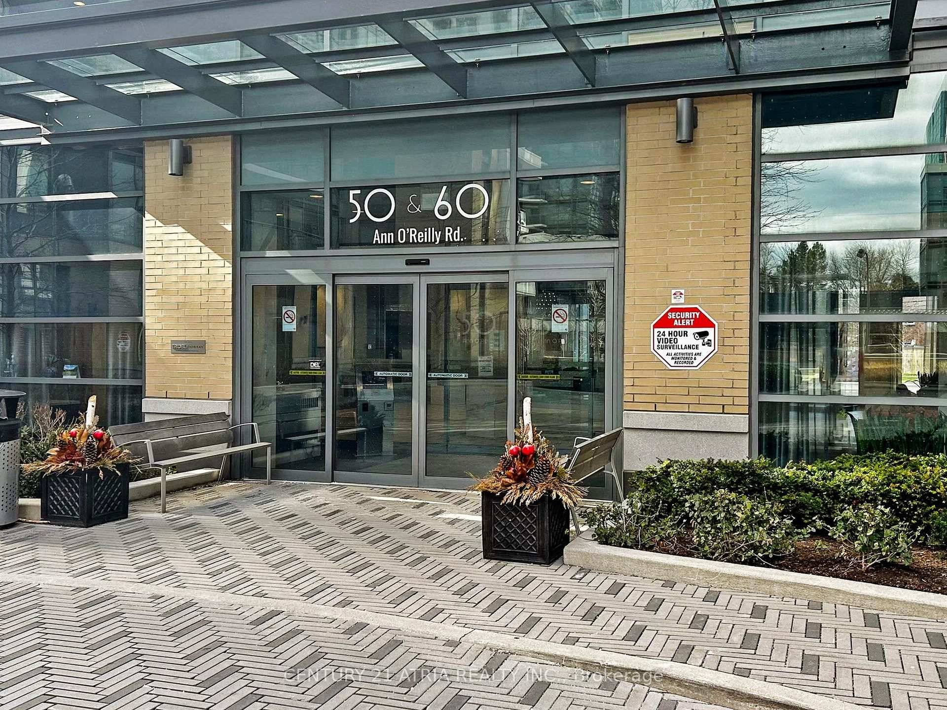 Bright and spacious 1 Den Tridel built suite at Parfait at Atria.