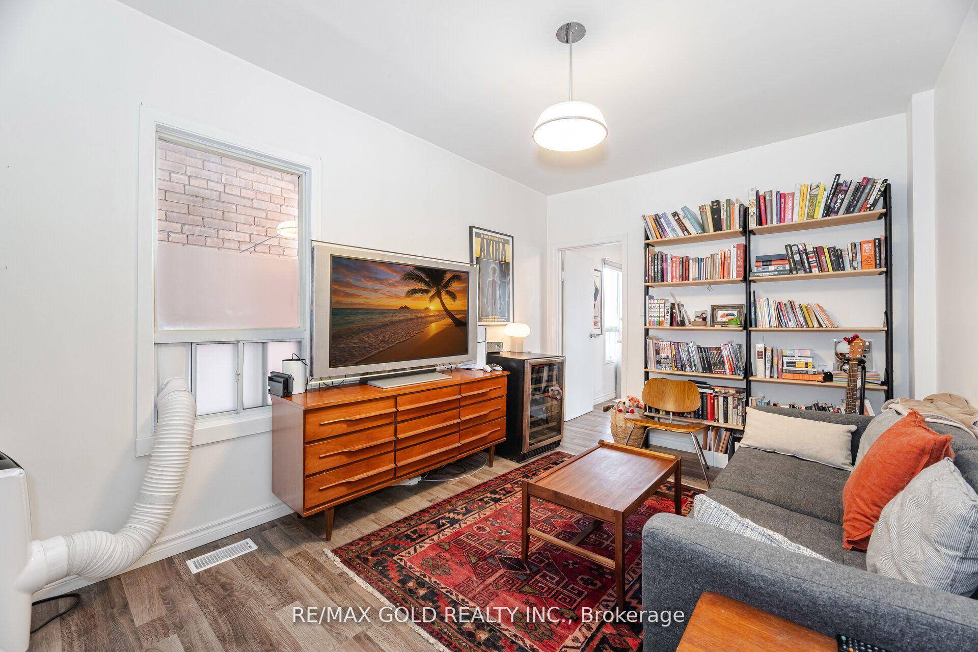 EXCELLENT INVESTMENT OPPORTUNITY DETACHED TRIPLEX NEAR DUFFERIN AND BLOOR.