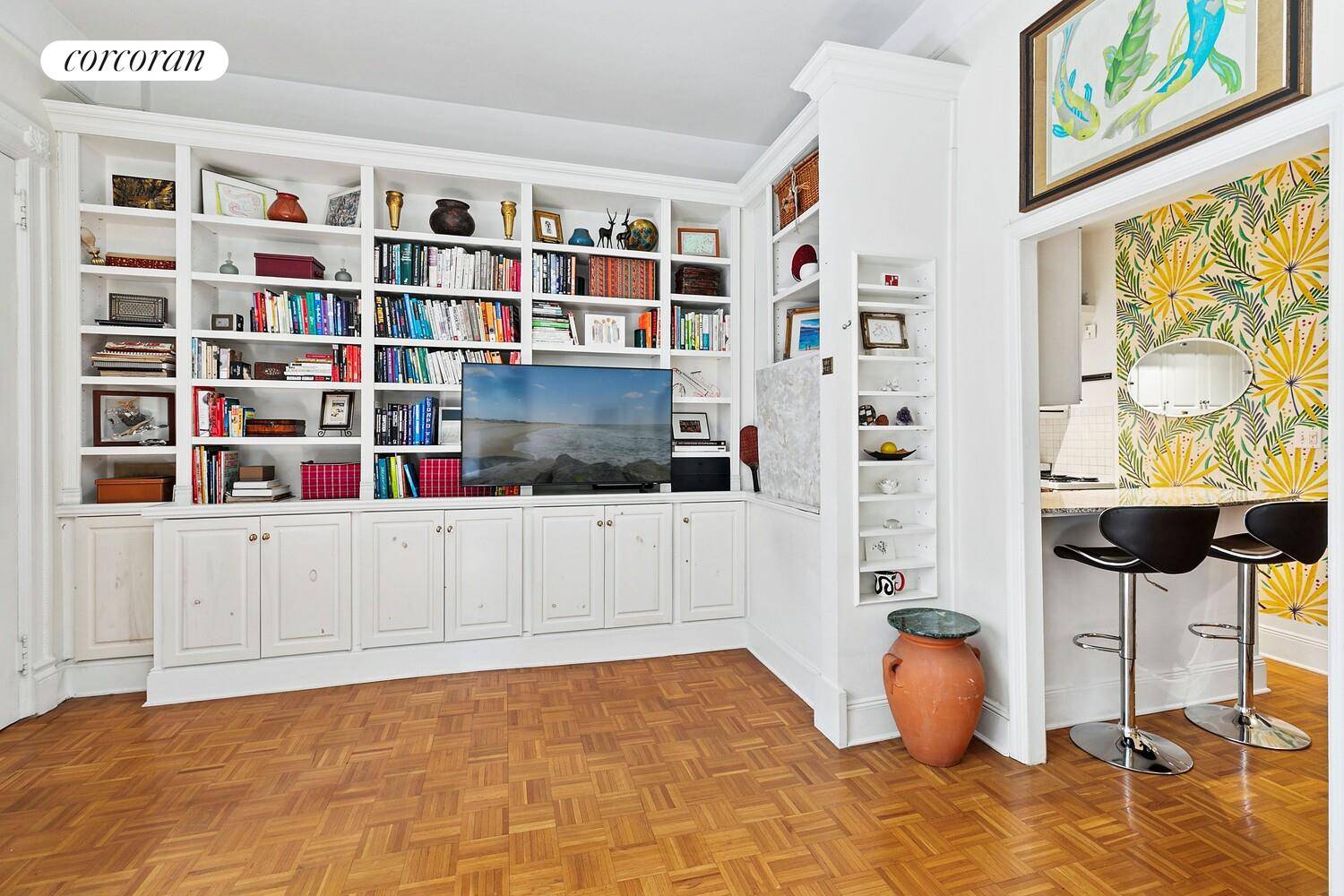 Welcome to 324 West 88th Street, apartment 1B on the Upper West Side !