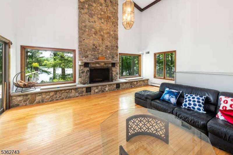Bearfort Rd West Milford Twp. New Jersey Single-Family