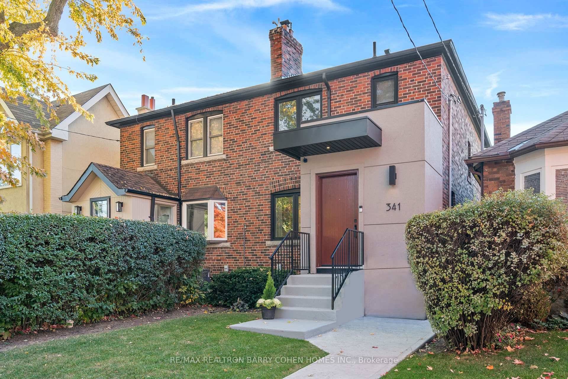 Contemporary Elegance In The Highly Coveted John Wanless Neighbourhood.