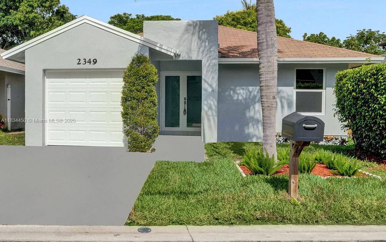 REDUCED ! ! Move in ready and fully updated, this 3 2 home features new Hurricane Impact Windows, luxury vinyl flooring, and a modern kitchen with solid wood cabinets, quartz ...