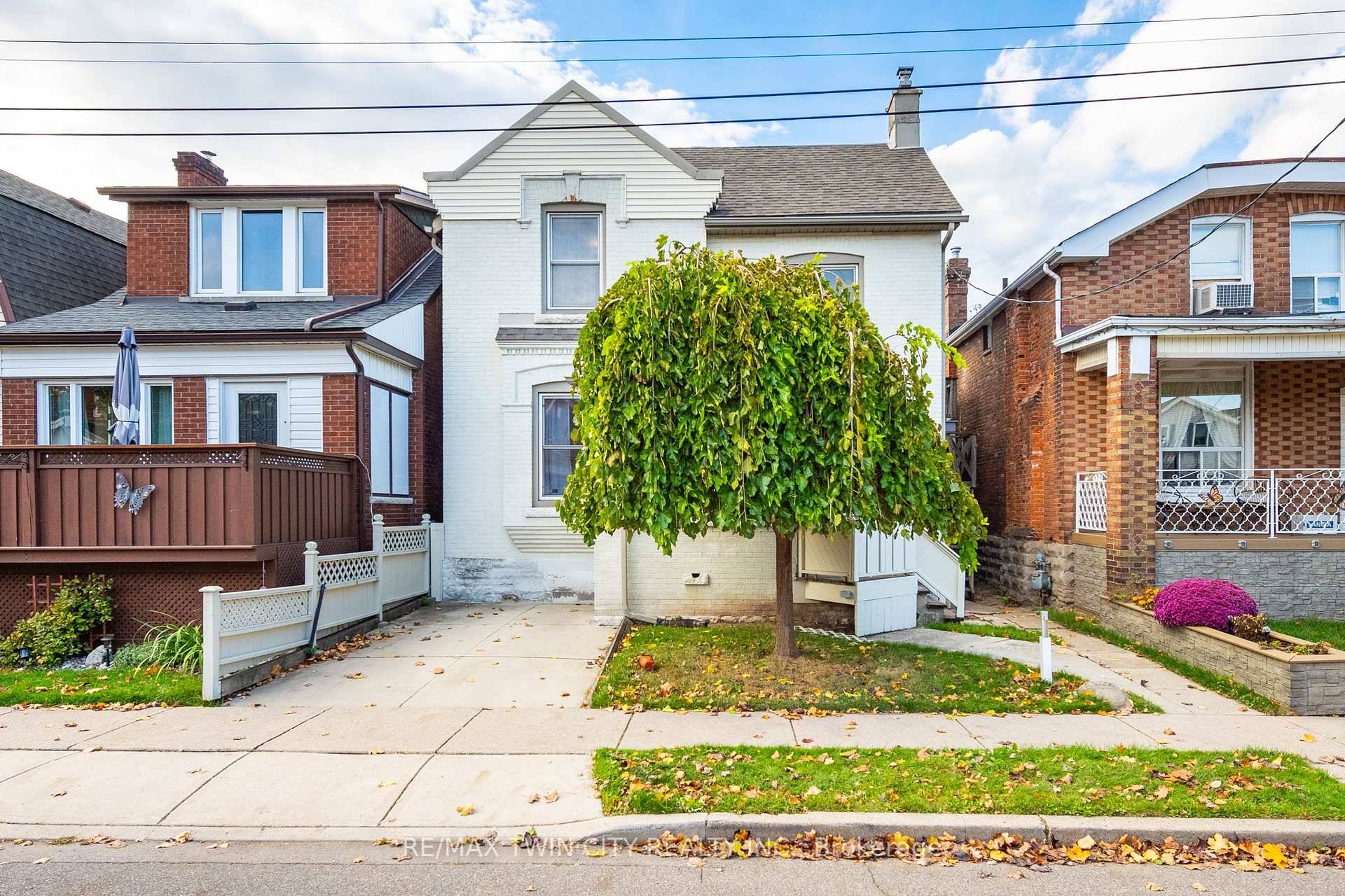 Purpose built LEGAL duplex.