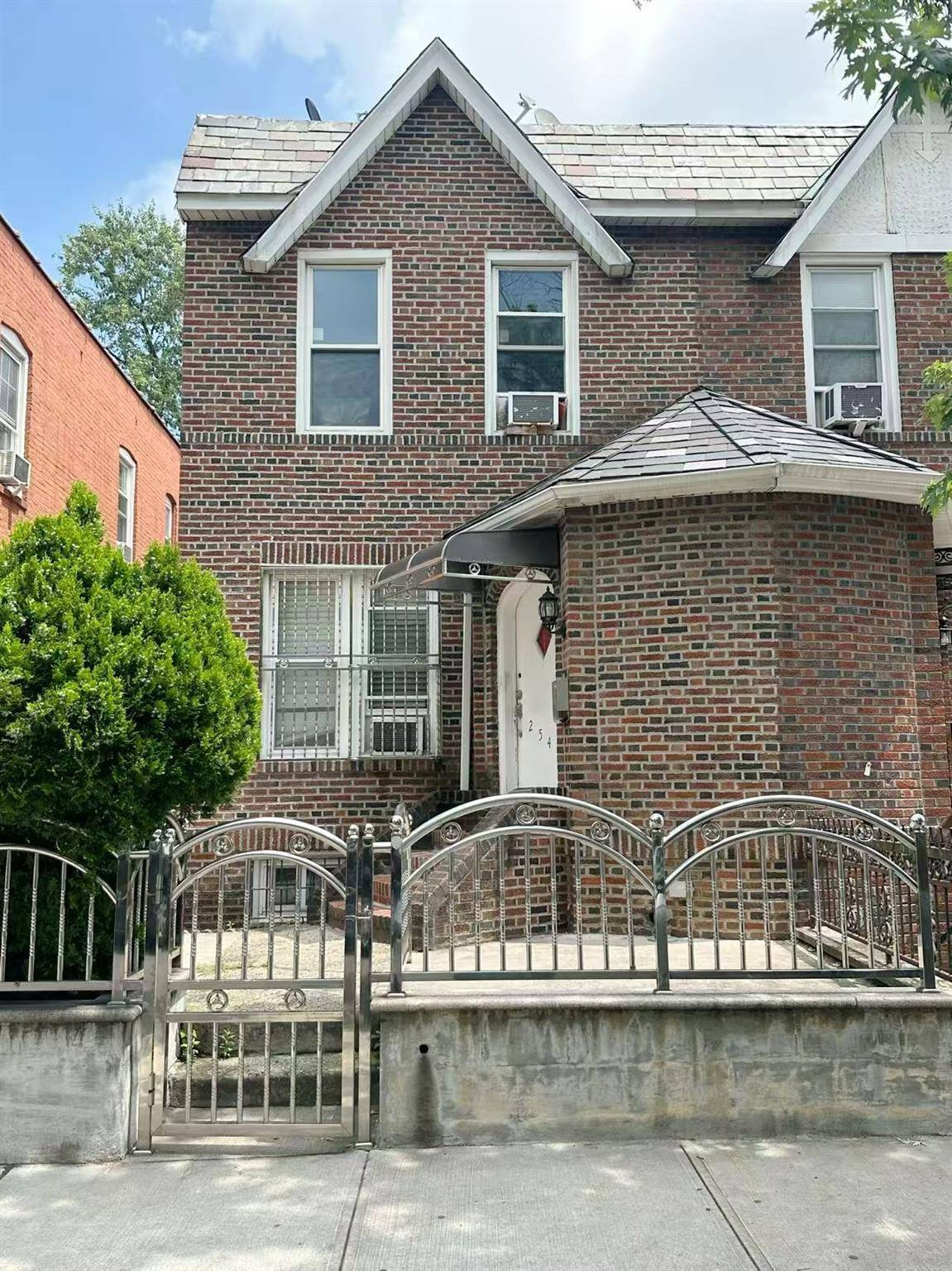 Beautifully maintained brick semi detached home featuring 3 spacious bedrooms 2 baths, and a convenient powder room on the first floor.