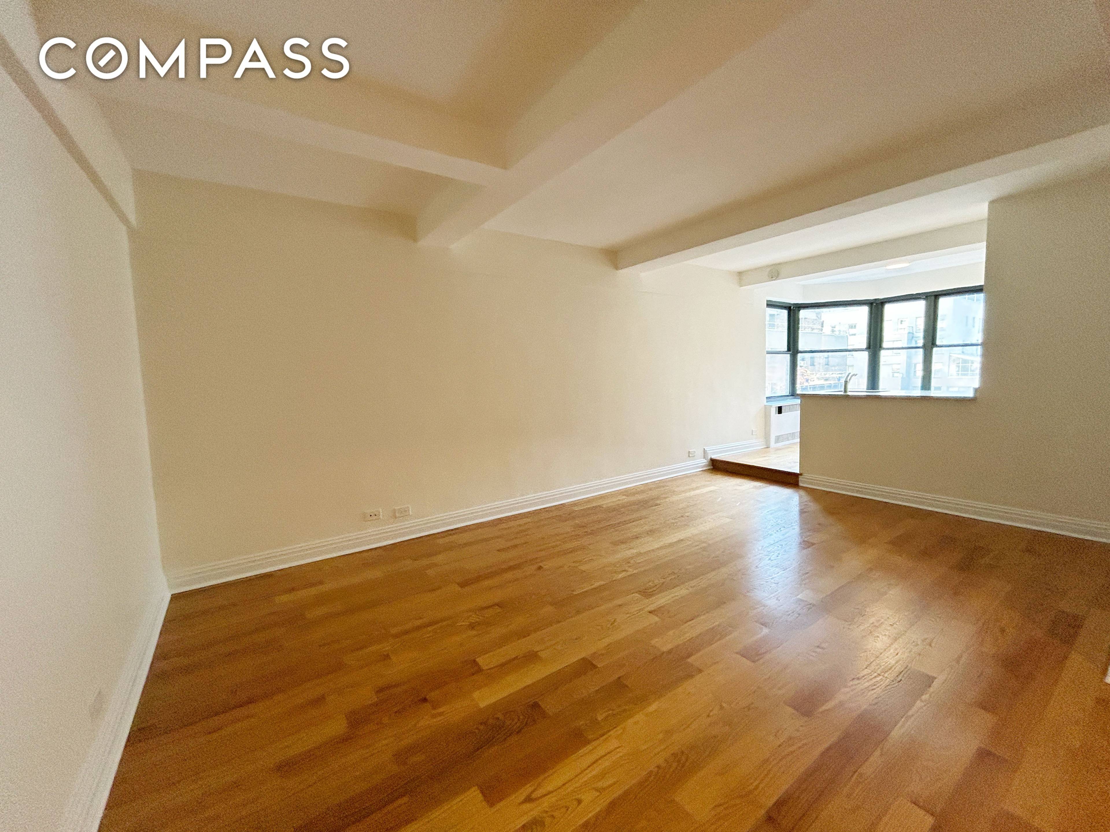 STUDIO 1 BATH 24 7 DOORMAN LAUNDRY IN BUILDING GYM Virtual tours are available, in person viewings are by appointment only.