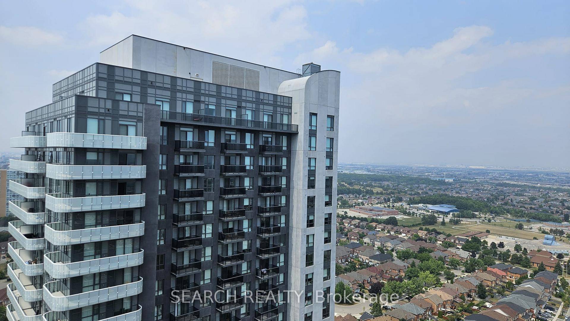 Brand New, Never Lived In Condo at Iconic Canopy Towers Prime Location !
