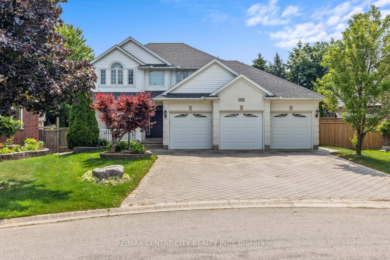 Wow ! Outstanding 2 Storey home on an exceptionally quiet court in Sunningdale with triple car heated garage with direct access to basement on one of the largest lots approx.