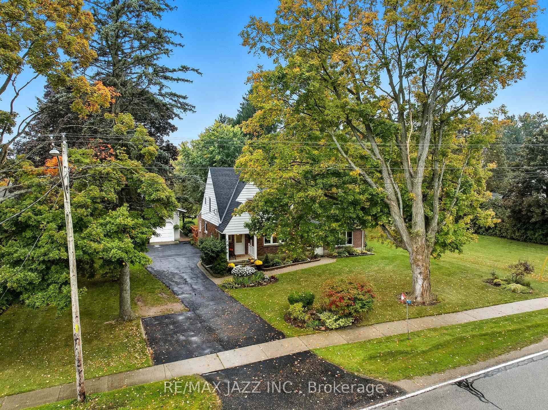 Charm and character meet modern comfort in this beautiful vintage home, perfectly situated in the wonderful community of Columbus !
