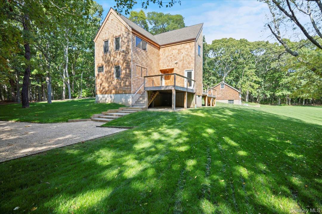 3630 Soundview Avenue in Peconic offers the perfect balance of modern living and coastal charm a nature lovers paradise Tucked along Southold s Sound front corridor, this newly renovated contemporary ...