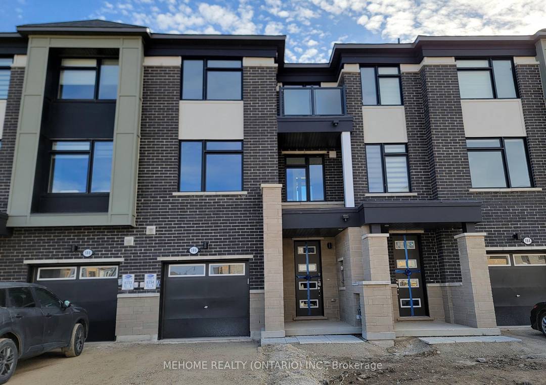 4 BEDS and 4 BATHS ! ! OVER 2200 SQFT LARGE 3 STORIES NEW BUILT MODERN TOWNHOUSE !