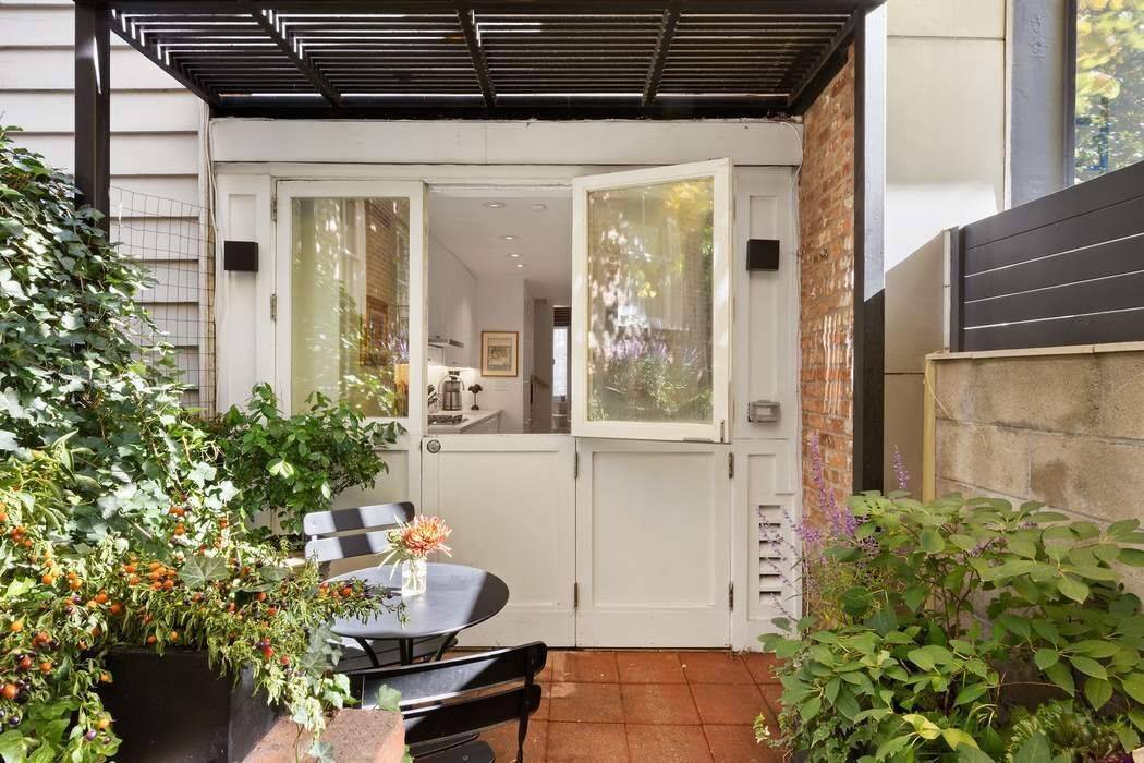 Rare opportunity to own a storied piece of New York history !