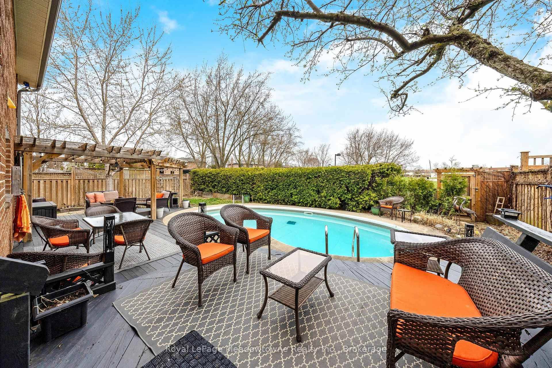 Presenting 738 Robertson Crescent a one of a kind backsplit in the heart of Timberlea, backing onto Sam Sherratt Trail and E.