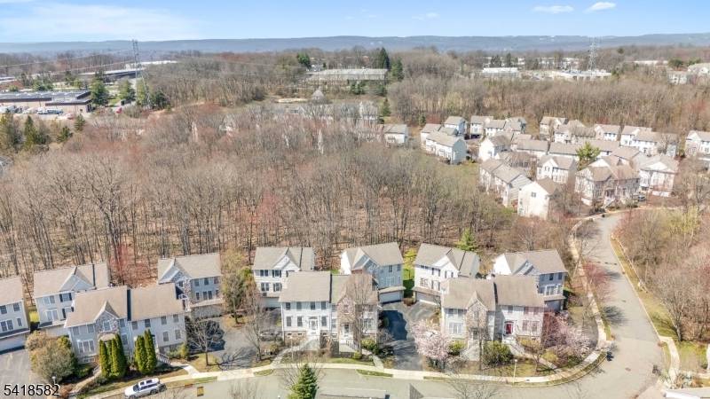 Nothing to do but unpack and enjoy country club style living !