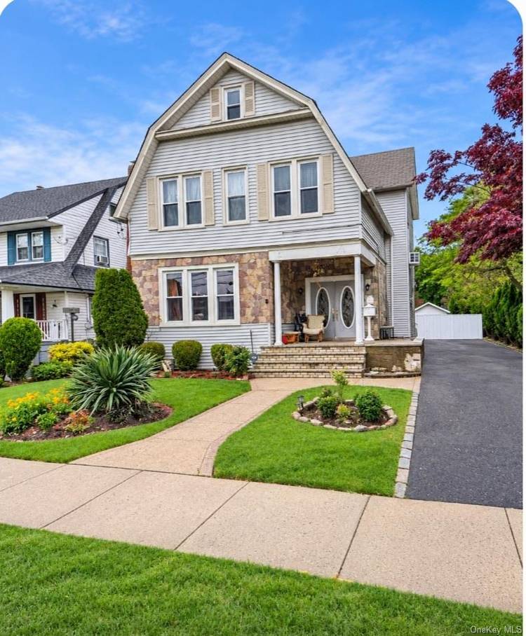 Welcome to 21 HarrisonWelco Avenue, a charming Victorian style home in the heart of Lynbrook offering 5 spacious bedrooms and 3 full bathrooms, plus 2 additional large rooms in the ...