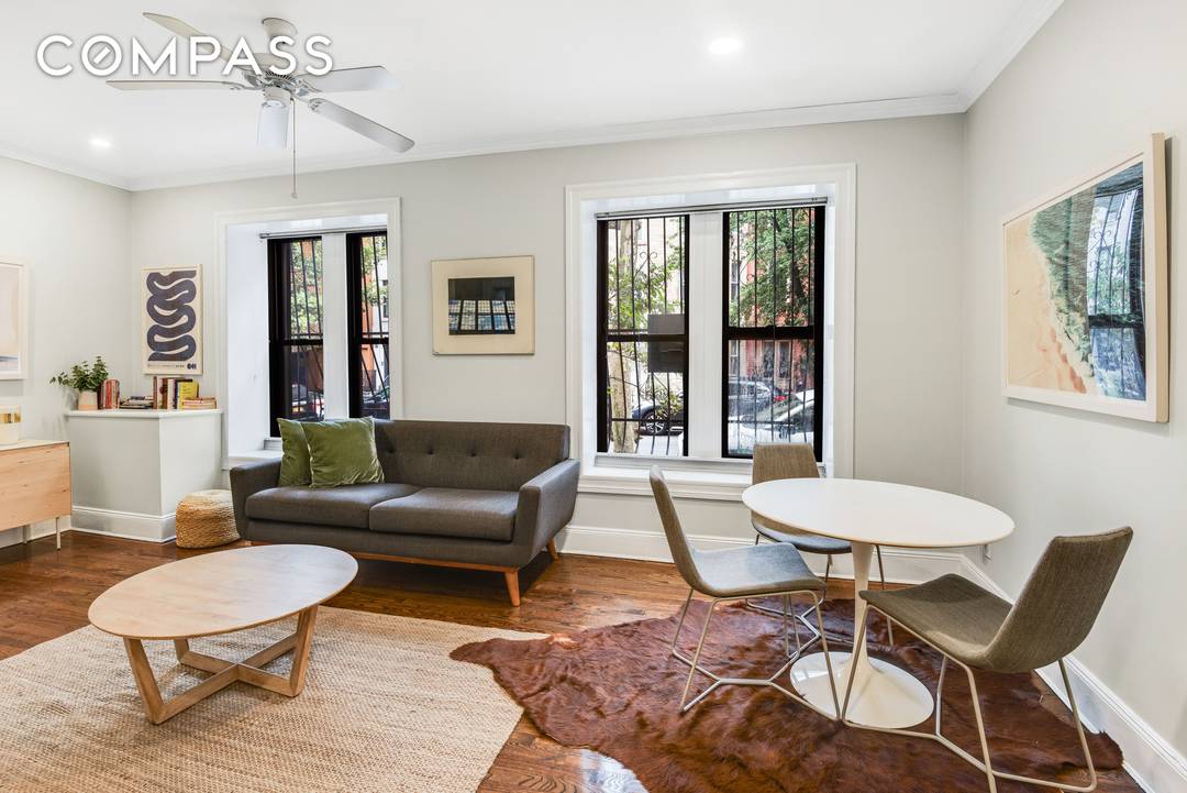 Sun filled and thoughtfully renovated 1 bedroom in the heart of Park Slope !