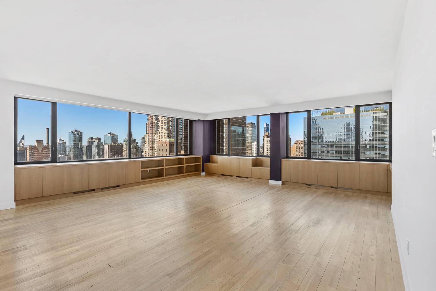The Sheffield Residence 38D 2 Bedrooms 2 Bathrooms Full Service Luxury Condominium Perched high on the 38th floor of one of Midtown's most iconic luxury buildings, this stunning corner 2 ...