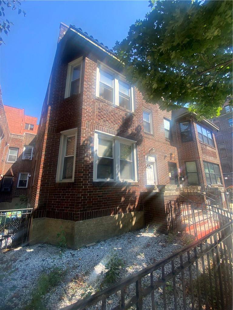 Outstanding investment opportunity in Kingsbridge Heights.