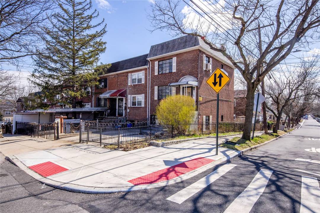 Wonderful opportunity to own a semi detached, brick multi family, end unit house on a tree lined street in the desirable Wakefield section of the Bronx, which borders Yonkers and ...
