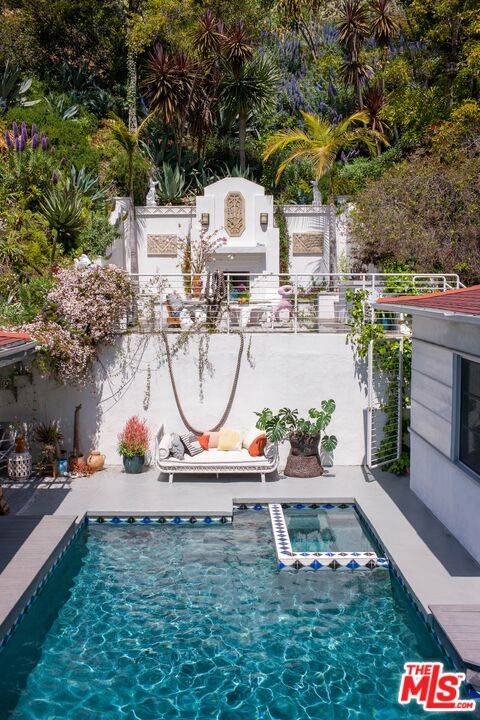 2331   Outpost Dr 5BR Hollywood Hills East La