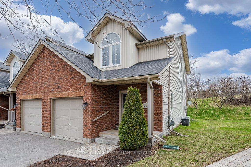 Simplified low maintenance living, at its best !
