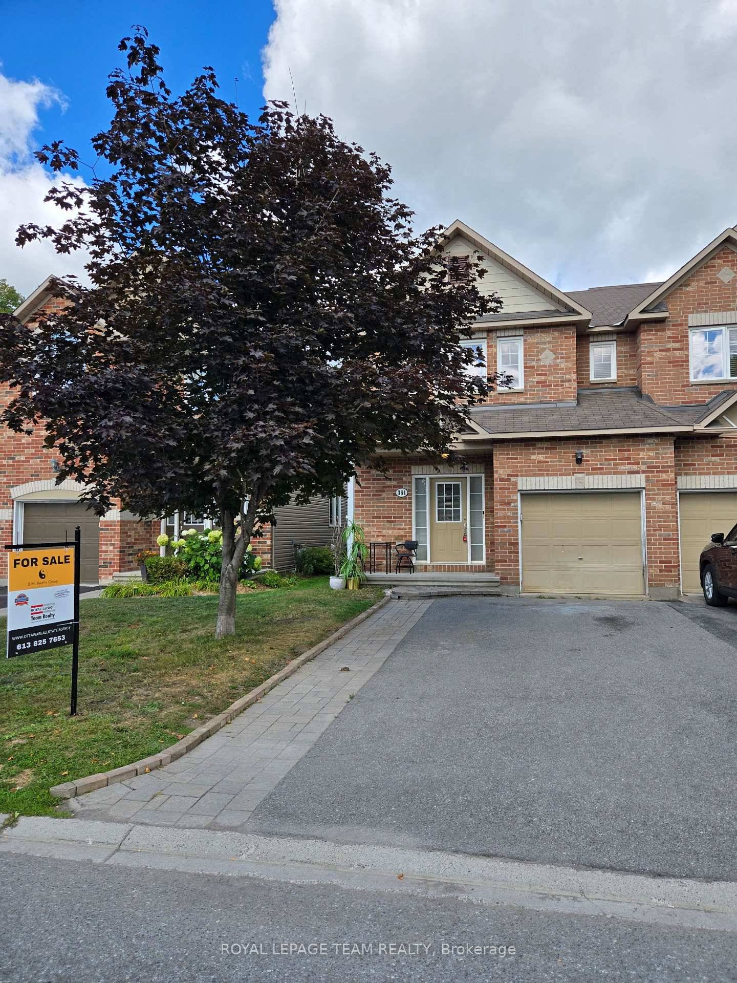 A Rare Holitzner Built Semi Detached home in the Heart of Kanata.
