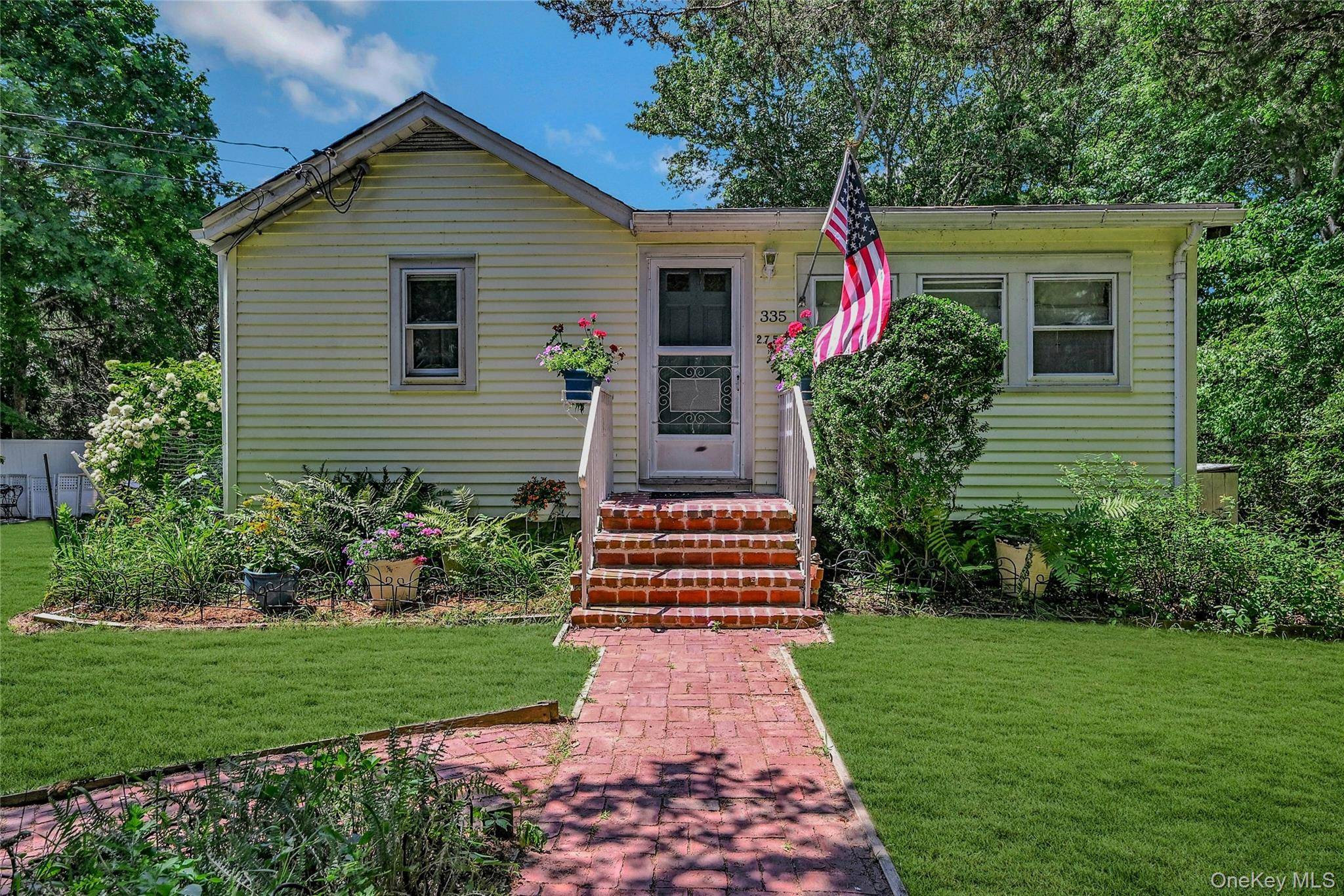Just 950 feet from the beloved Kenney's Beach this charming 3 bed room, one bath beach cottage offers a rare opportunity to create your dream retreat in one of the ...