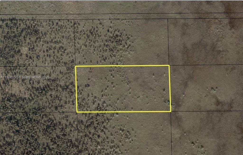 Offering 5 acres 217, 800 sf of vacant land in unincorporated Miami Dade County folio 30 3930 000 0038.
