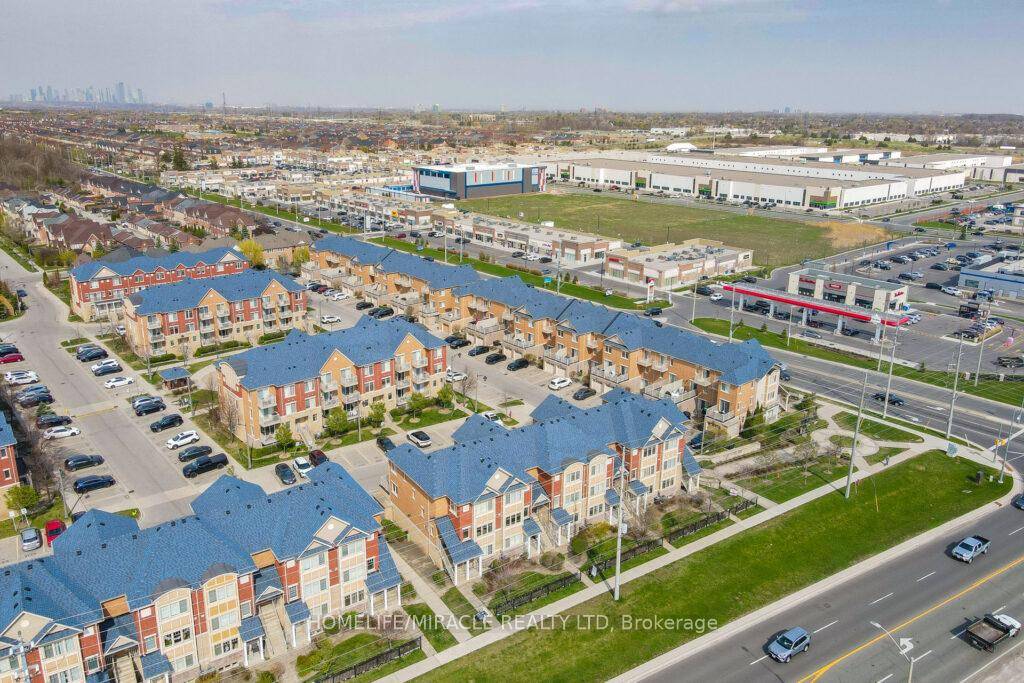 End unit townhome in the highly sought after Churchill Meadows community !