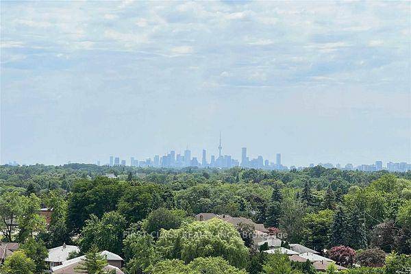 Client RemarksSun Filled South West Corner Unit Oversized Layout 9 Ft Ceilings 2 Parking Spots Move in ready 2 bedroom, 2 bathroom condo in a premium corner suite with 818 ...