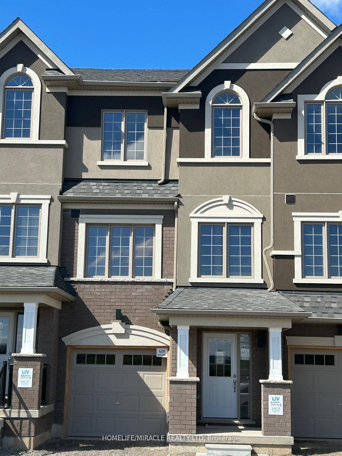 One year old located in Brantford, Newer community, Close to Hwy 403 and all amenities.