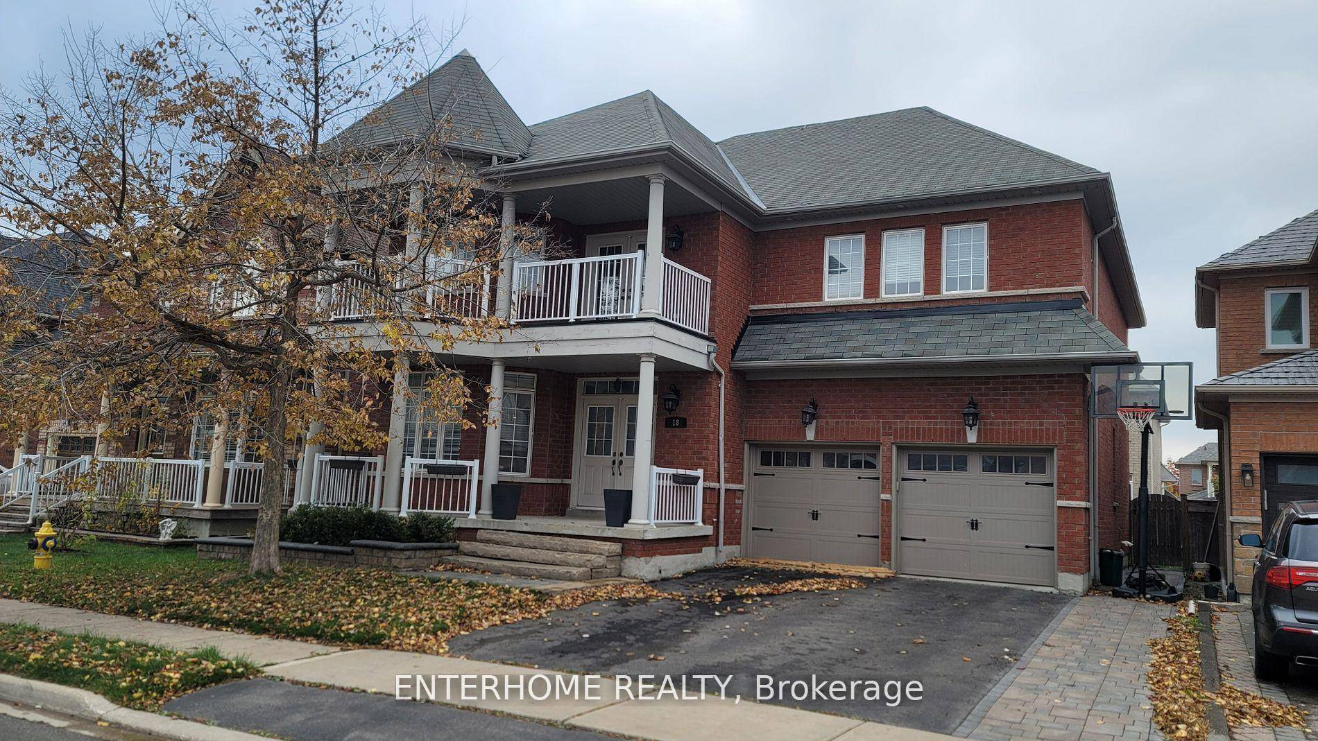 Welcome to vellore. Beautiful large spacious 5 bedroom home ready for a family to enjoy.