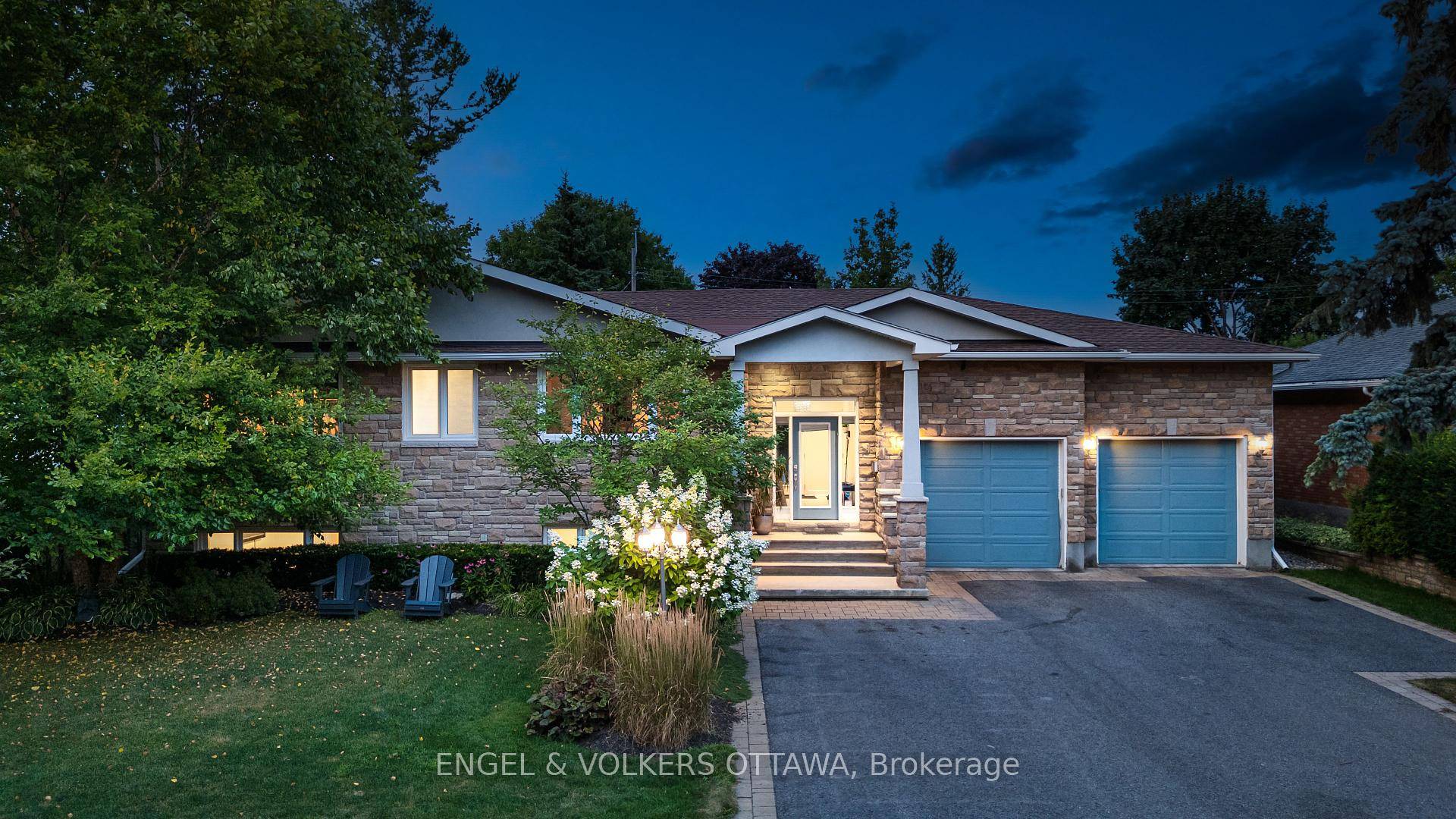 Nestled in the prestigious Glabar Park neighbourhood, this exquisite Hi Ranch style home offers unparalleled elegance and sophistication.