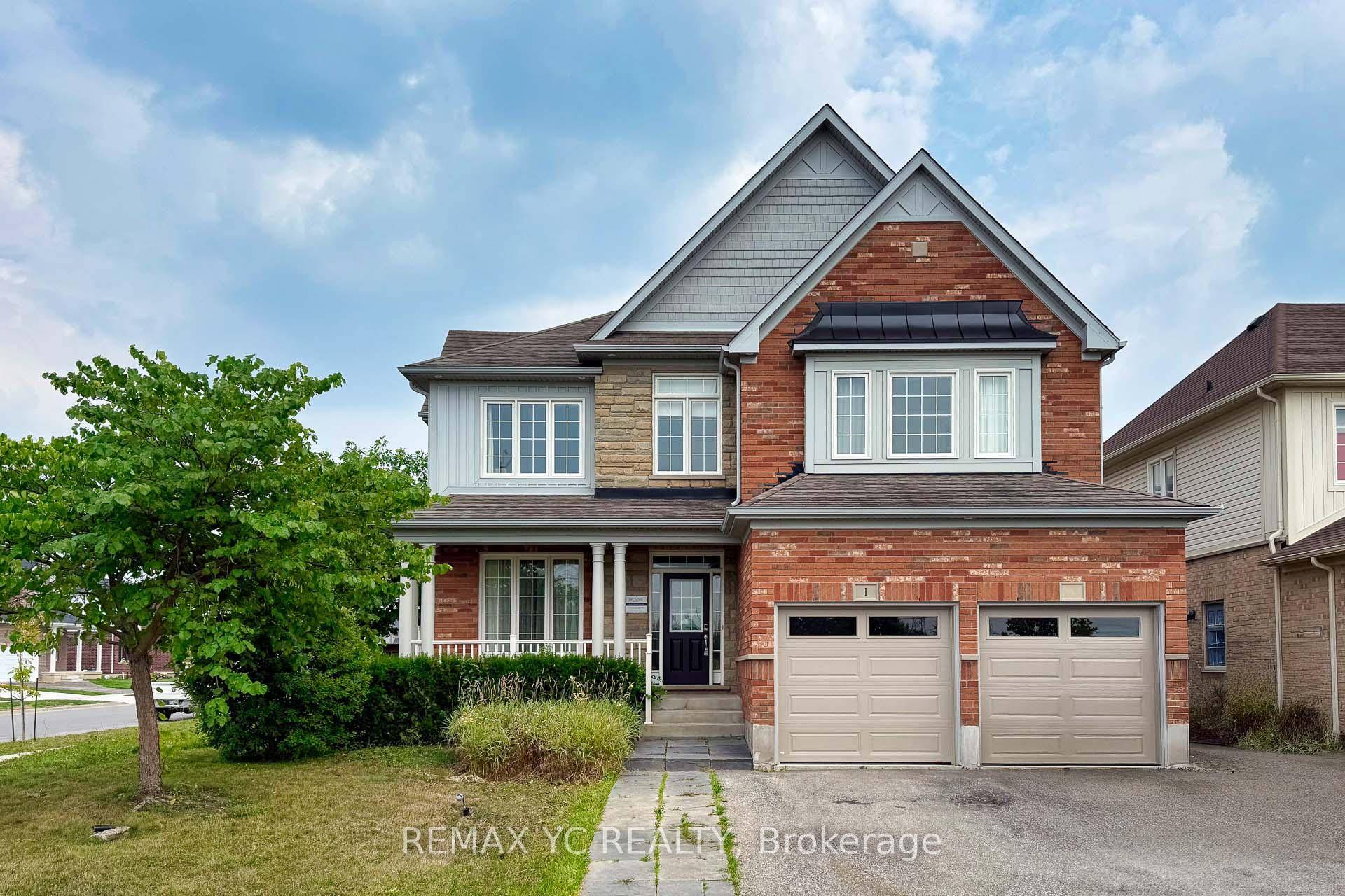 Prestigious amp ; Exquisitely Appointed Residence in a Coveted Neighbourhood.