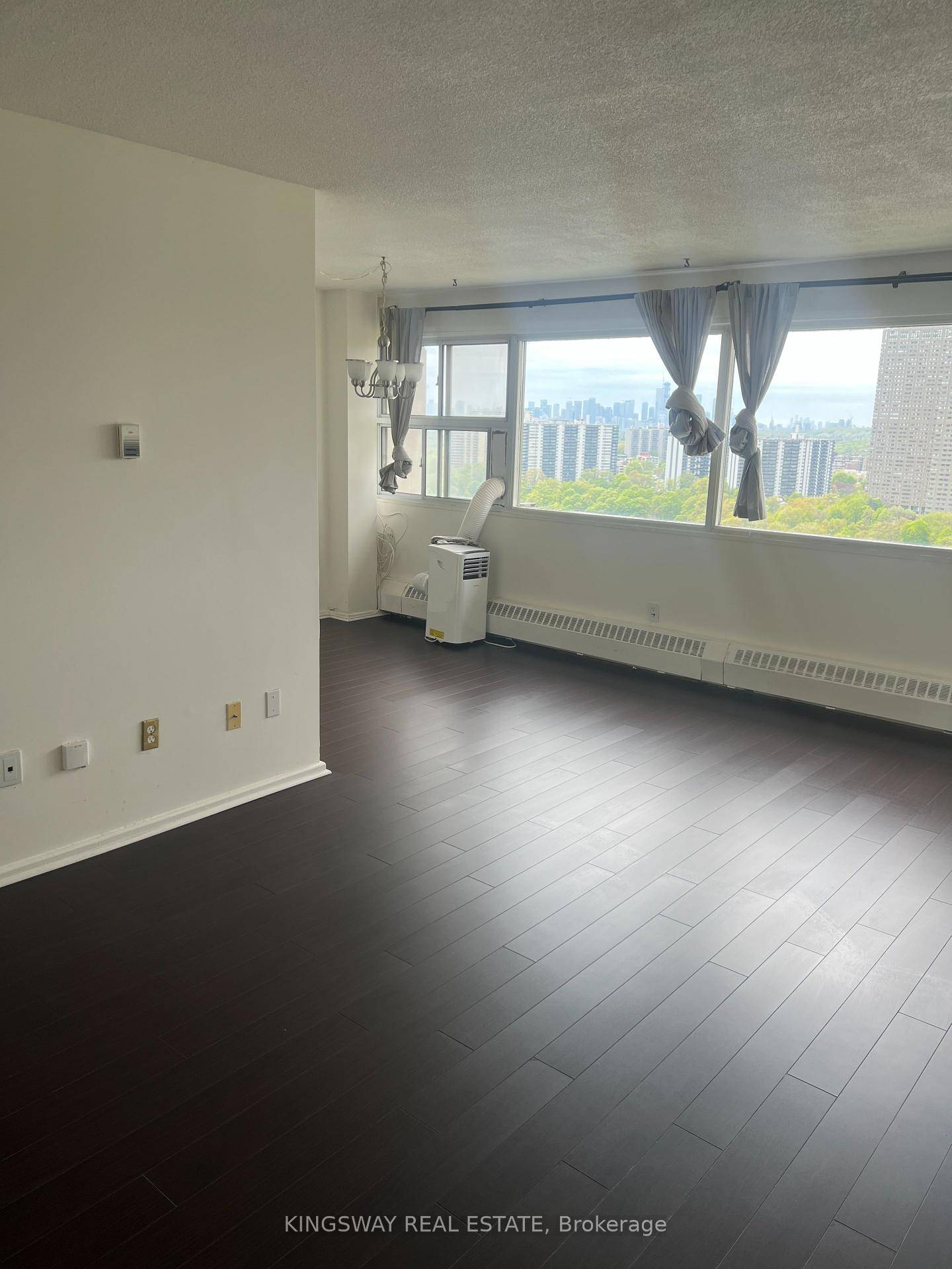 Welcome To Glen Valley Condos !